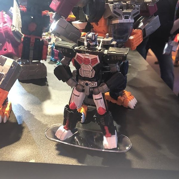 Toy Fair 2018   PREDAKING REVEALED   Generations Power Of The Primes Showroom Photos 10 (53 of 194)